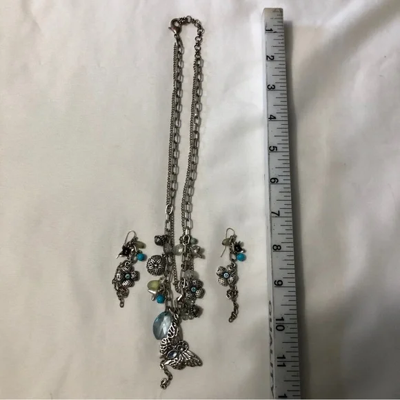 Park Lane necklace and earrings - Picture 2 of 3